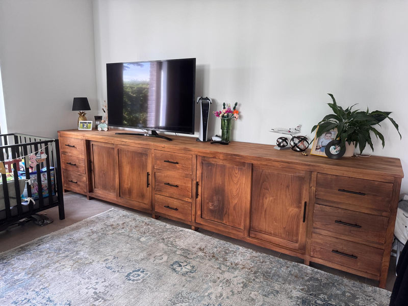 Teak dressoir van 3,80 m als tv-meubel, geleverd in Lier