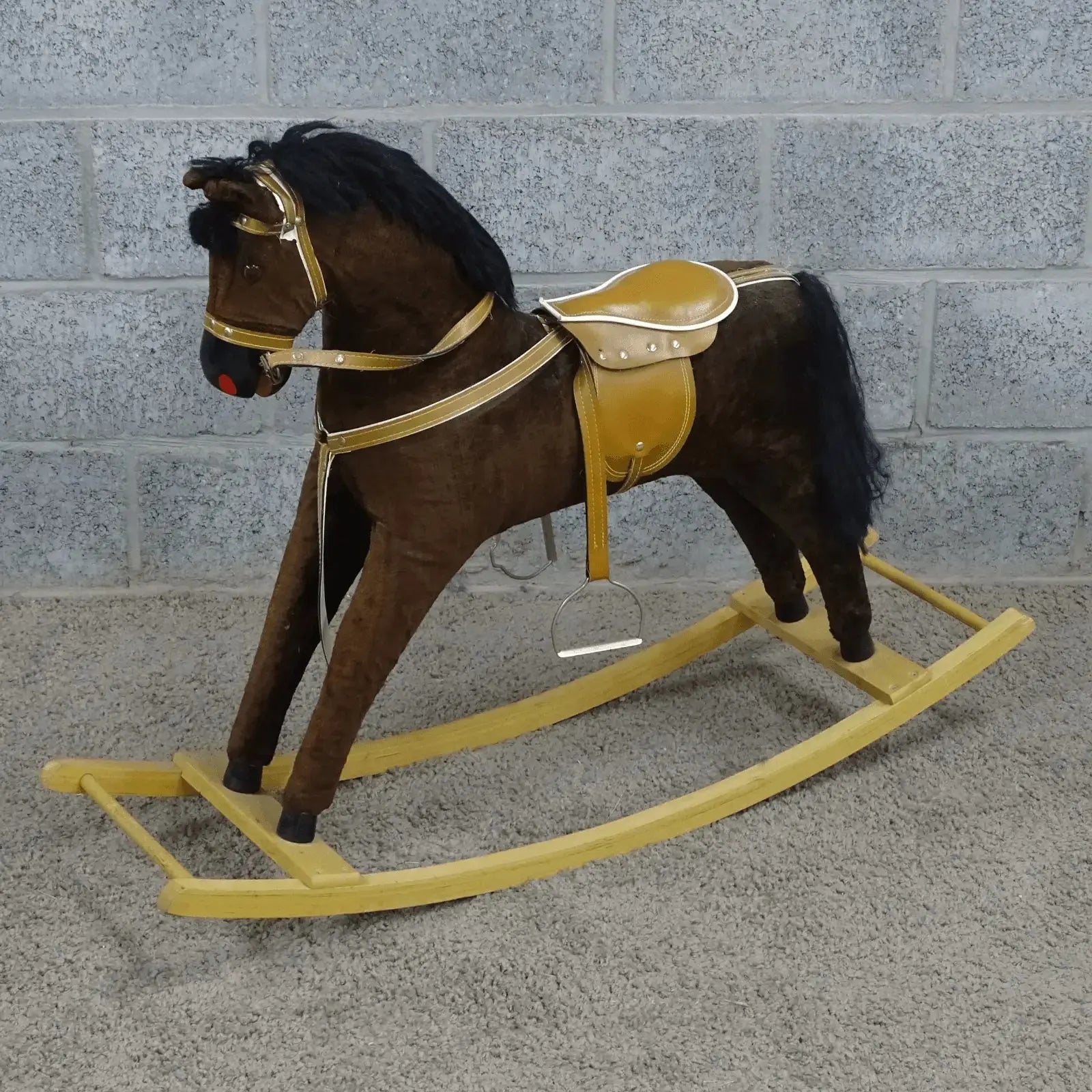 Antiek schommelpaard - Larix - Meubelen.be