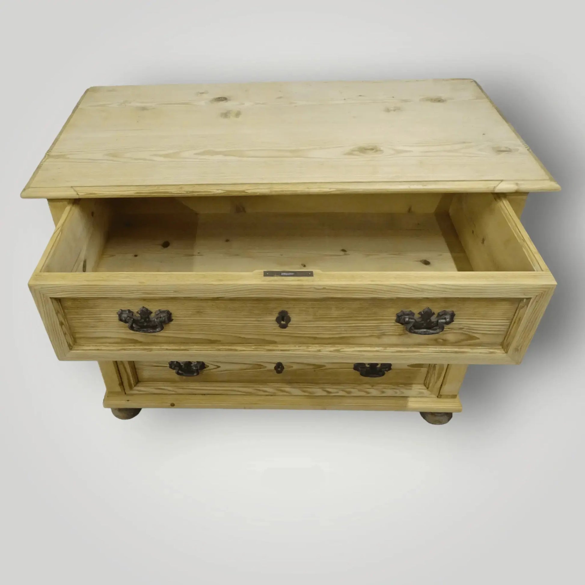 Antieke grenen ladenkast(en) - Larix - Meubelen.be