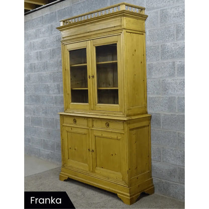 Antieke grenen vitrinekast(en) - Larix - Meubelen.be
