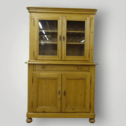 Antieke grenen vitrinekast(en) - Larix - Meubelen.be