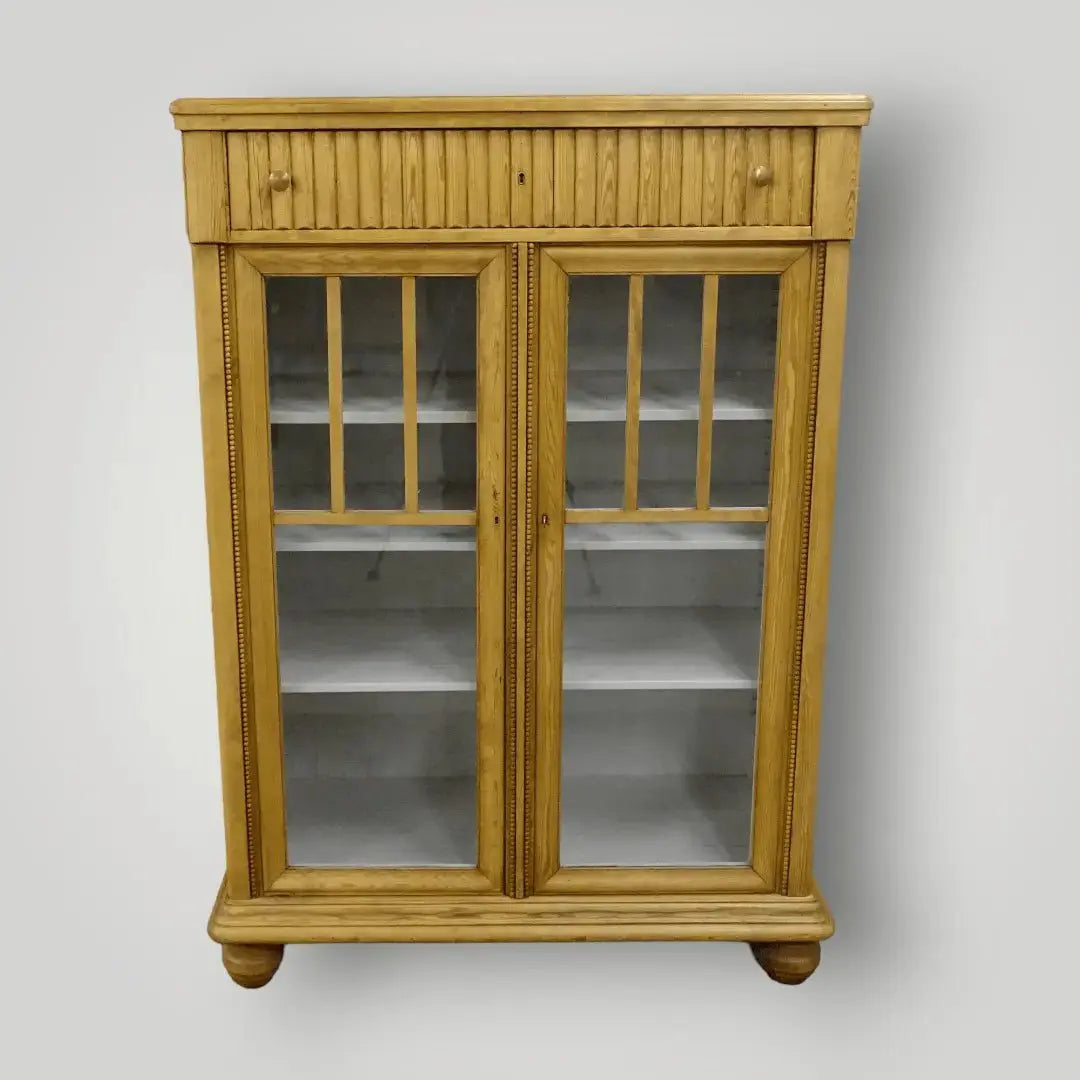 Antieke meidenkast(en) - Larix - Meubelen.be