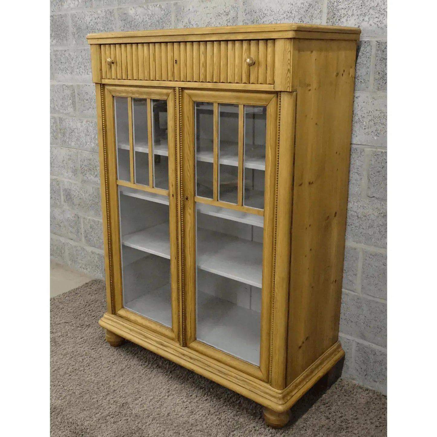 Antieke meidenkast(en) - Larix - Meubelen.be