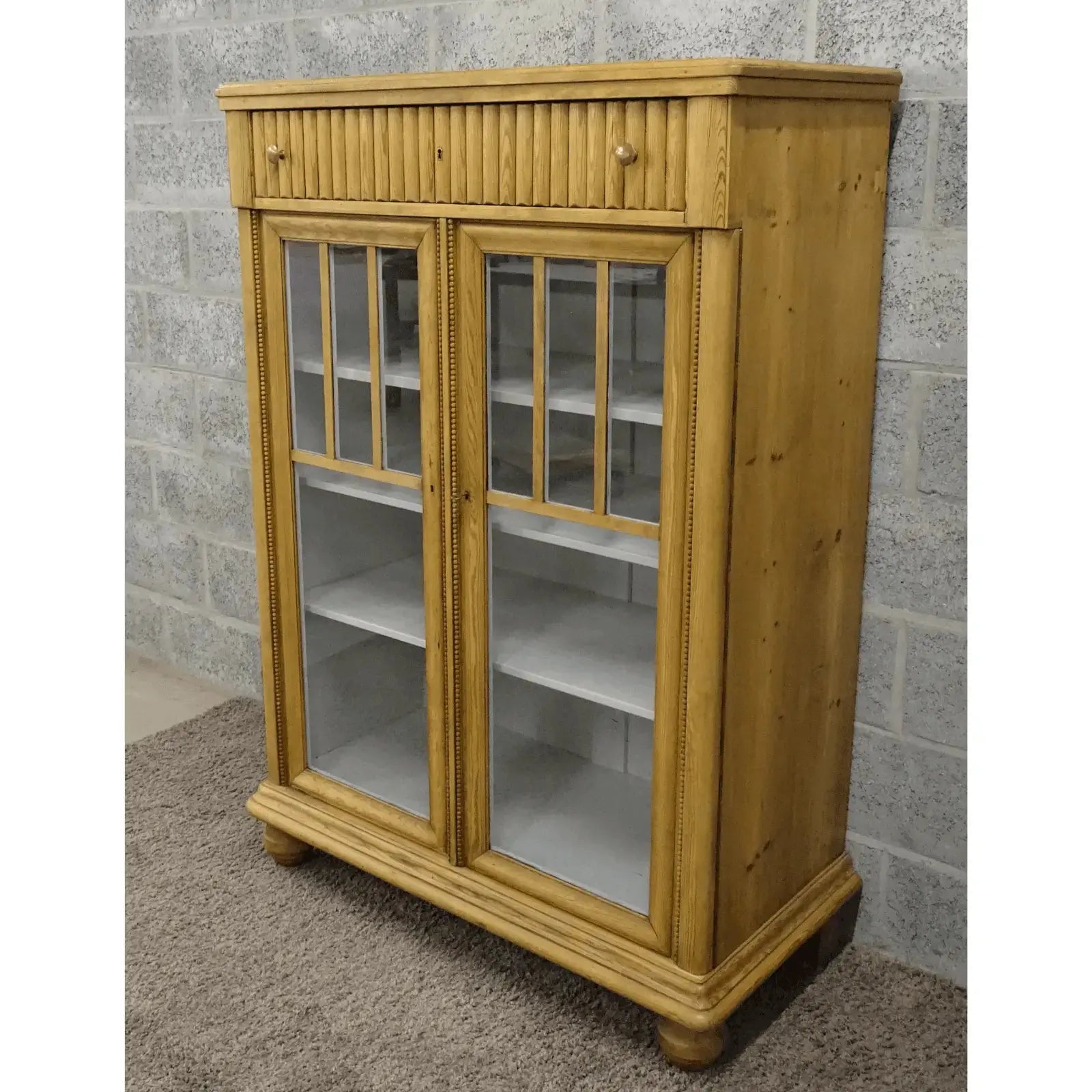 Antieke meidenkast(en) - Larix - Meubelen.be