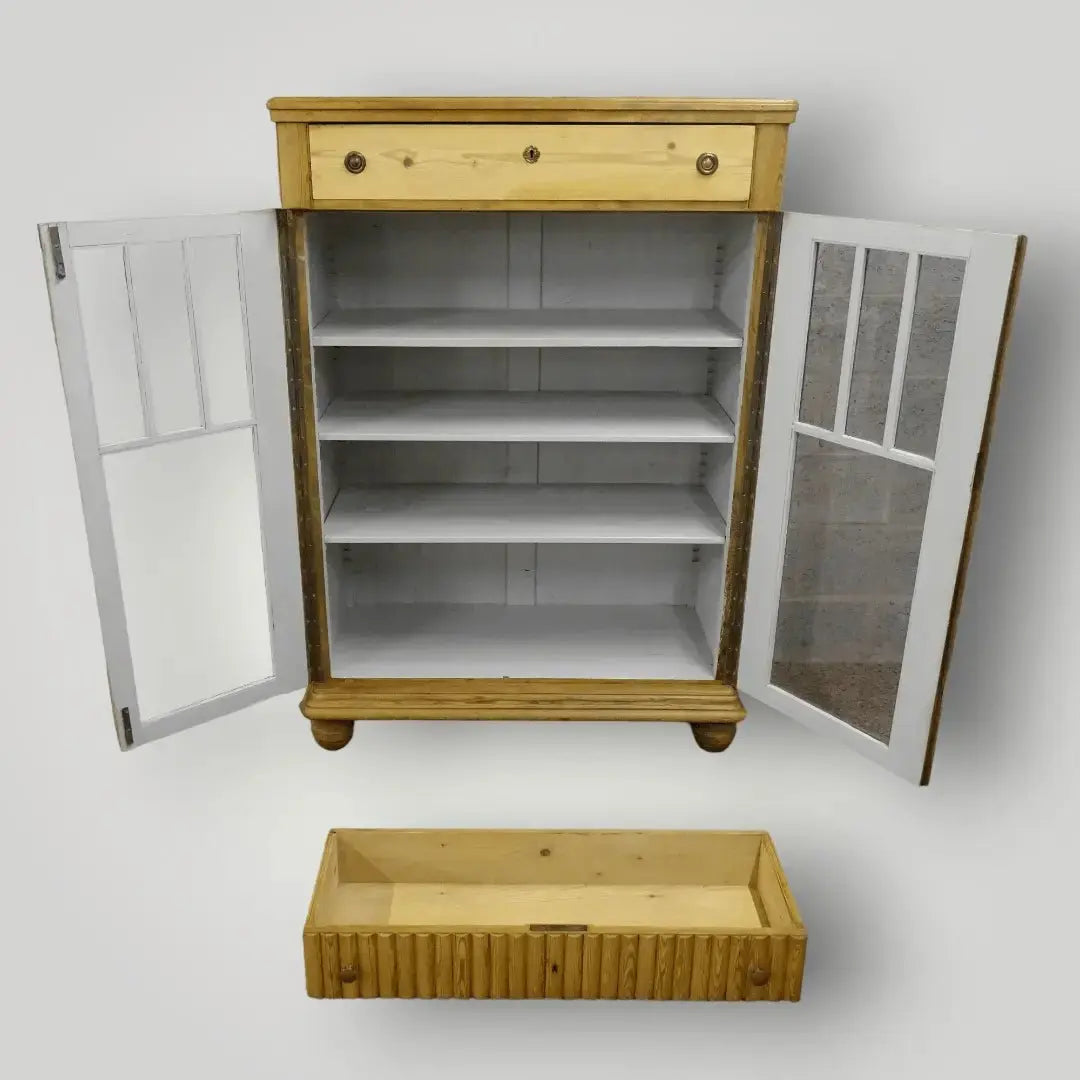 Antieke meidenkast(en) - Larix - Meubelen.be