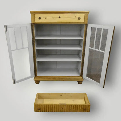 Antieke meidenkast(en) - Larix - Meubelen.be