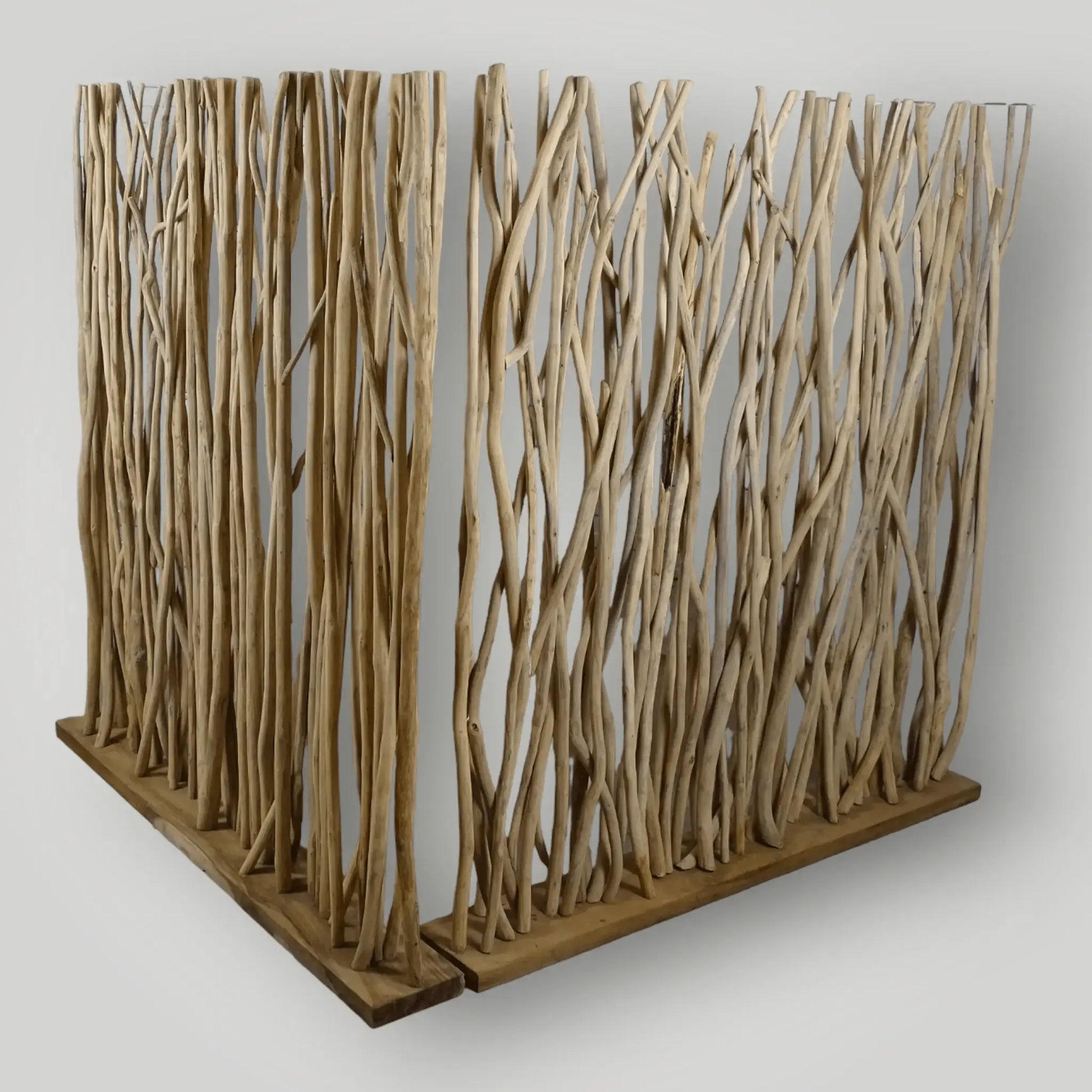 Bali - Breeze jungle wall (Suar houten kamerscherm) - Larix - Meubelen.be