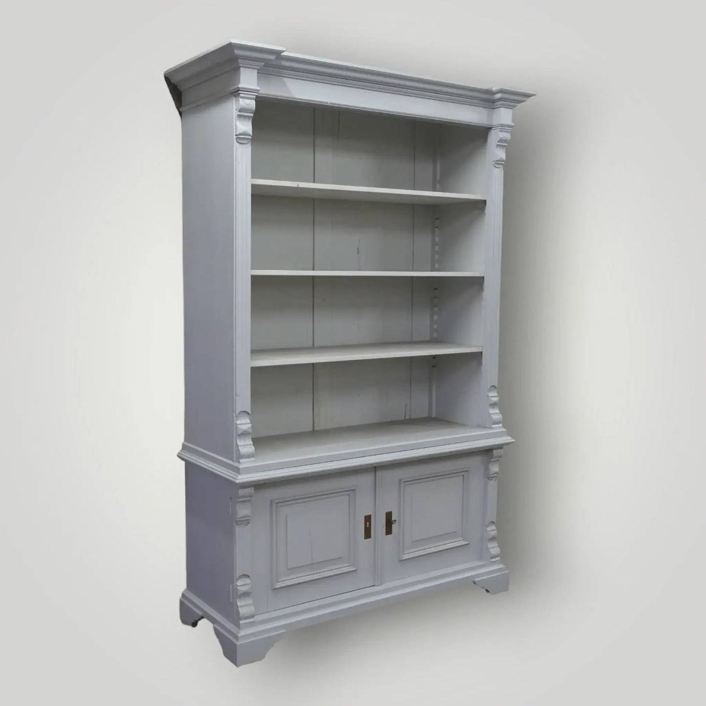 Grey - look | grijze boekenkast - Larix - Meubelen.be