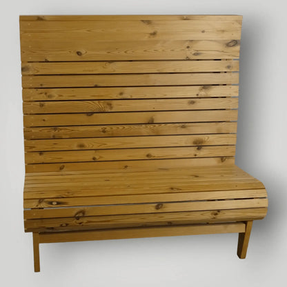 Houten treinbanken ook op maat verkrijgbaar - Larix - Meubelen.be