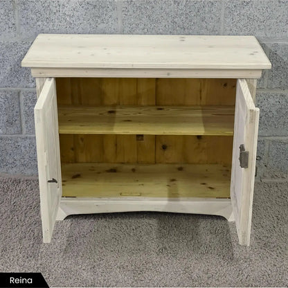 Old pine bijzetkastje(s) - Larix - Meubelen.be