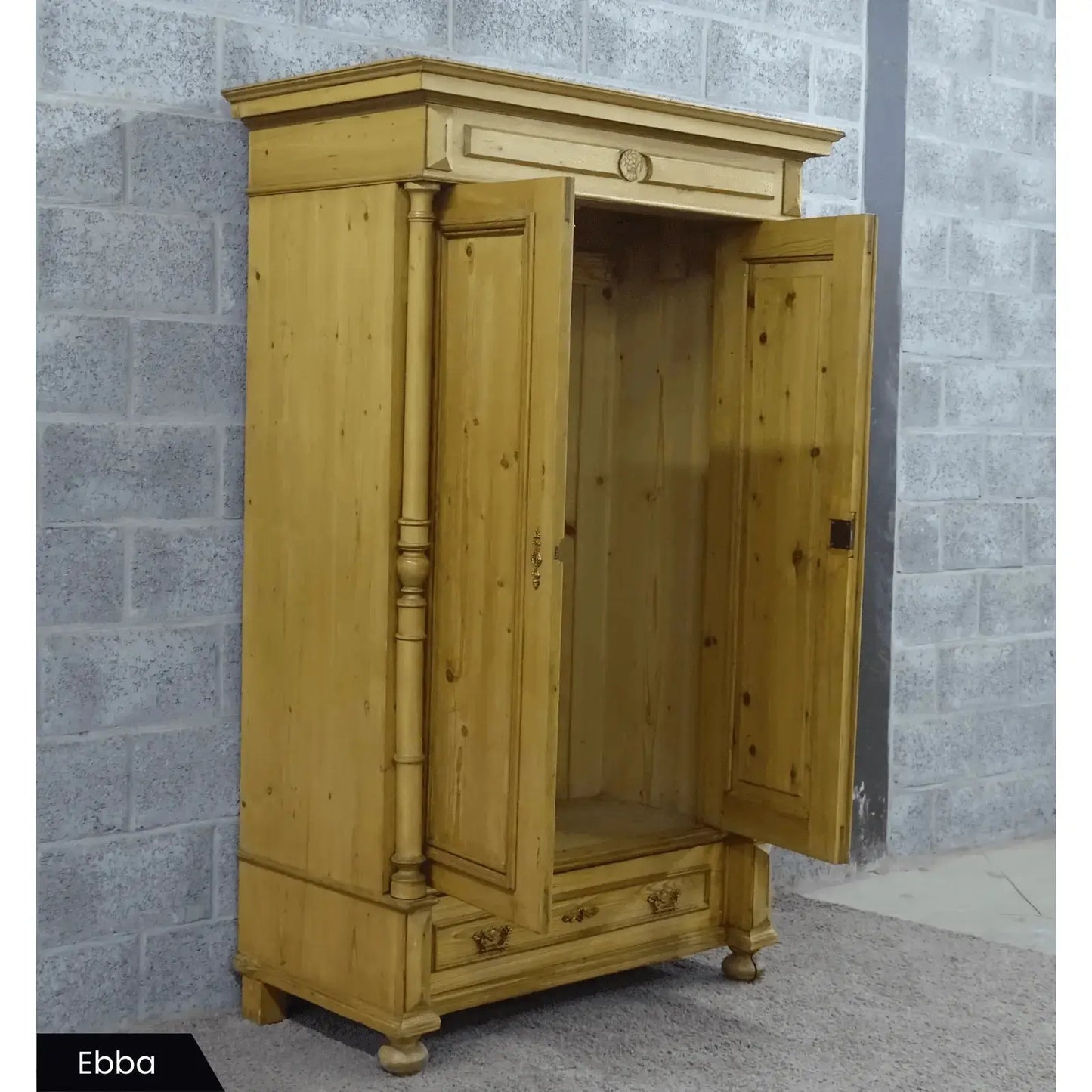 Oud grenen garderobekasten voor in de hal - Larix - Meubelen.be