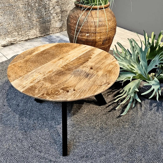 Ronde industriële salontafels uit de Berlin collectie - Larix - Meubelen.be