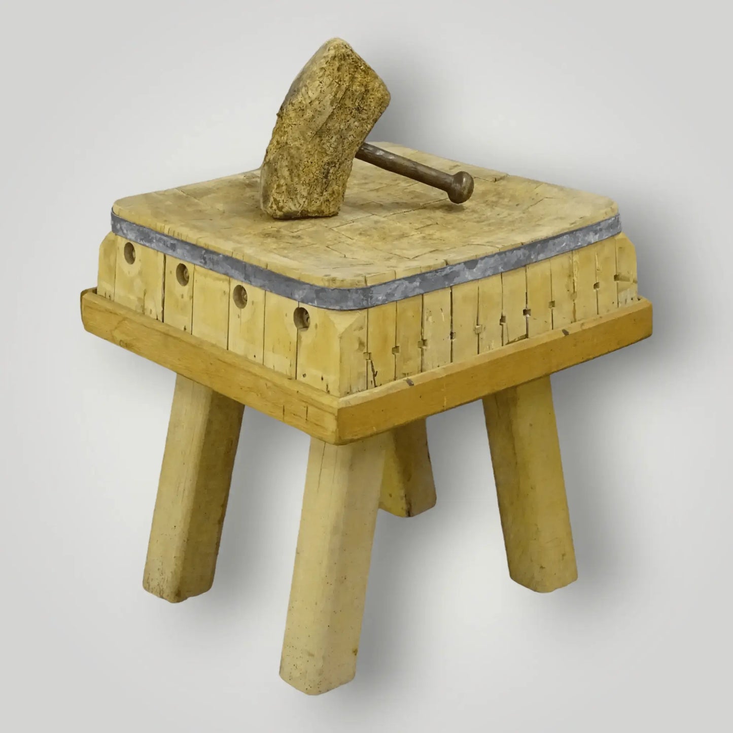 houten hakblok voor in de keuken (inclusief hamer) - Larix - Meubelen.be