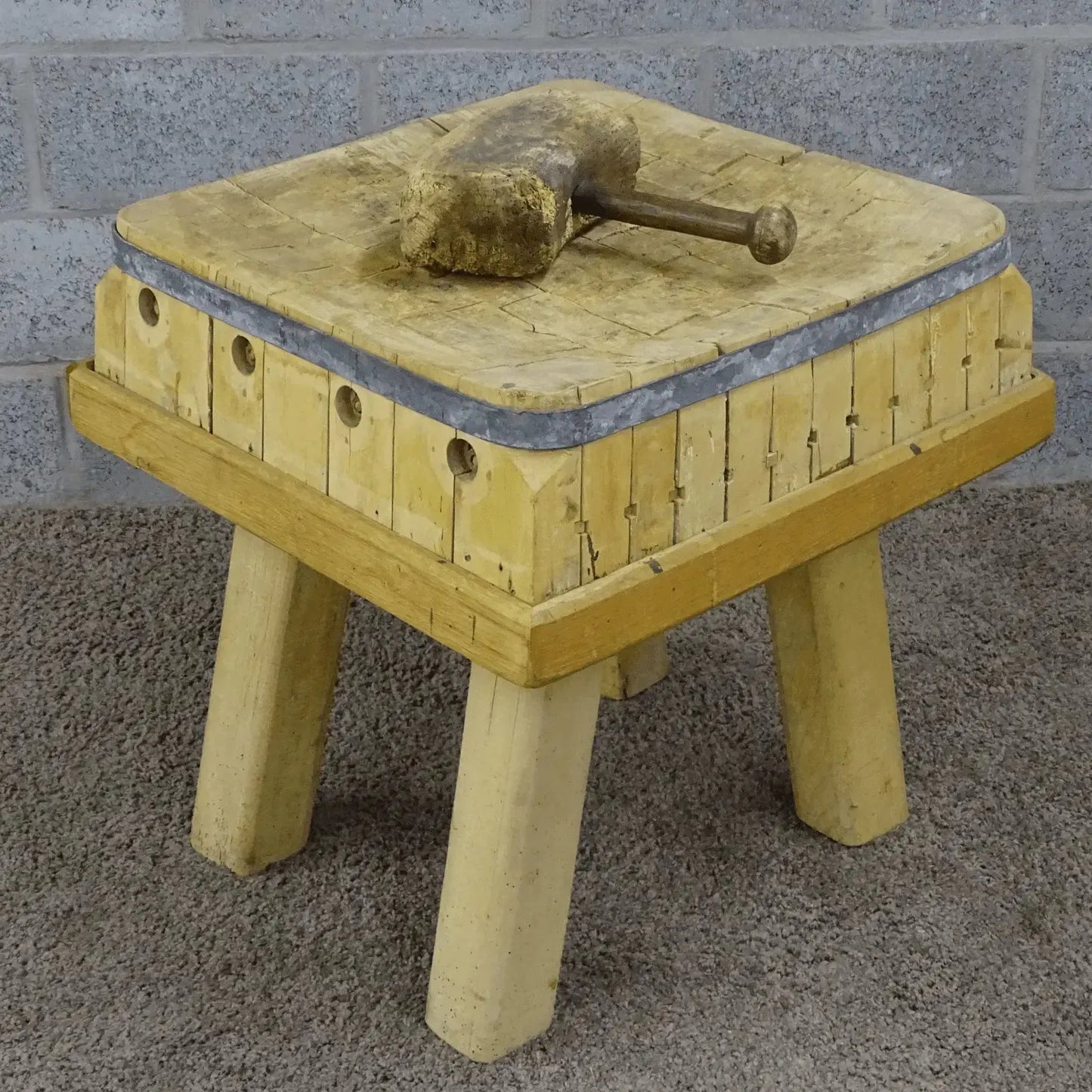 houten hakblok voor in de keuken (inclusief hamer) - Larix - Meubelen.be